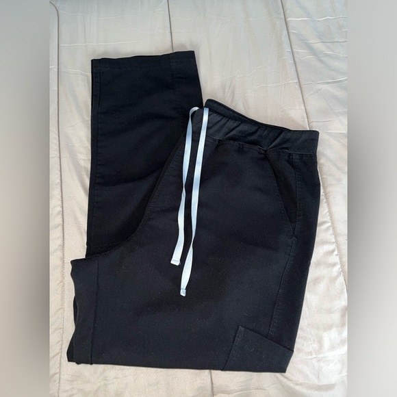 Slim Axim Cargo Scrub Pants - Picture 3 of 4